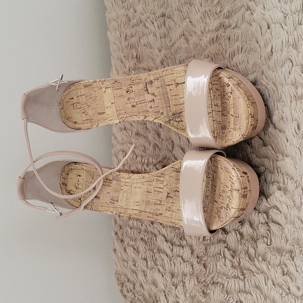 LC LAUREN CONRAD Tan Faux Leather and Cork Block Heels Women's Size 8.5 M
